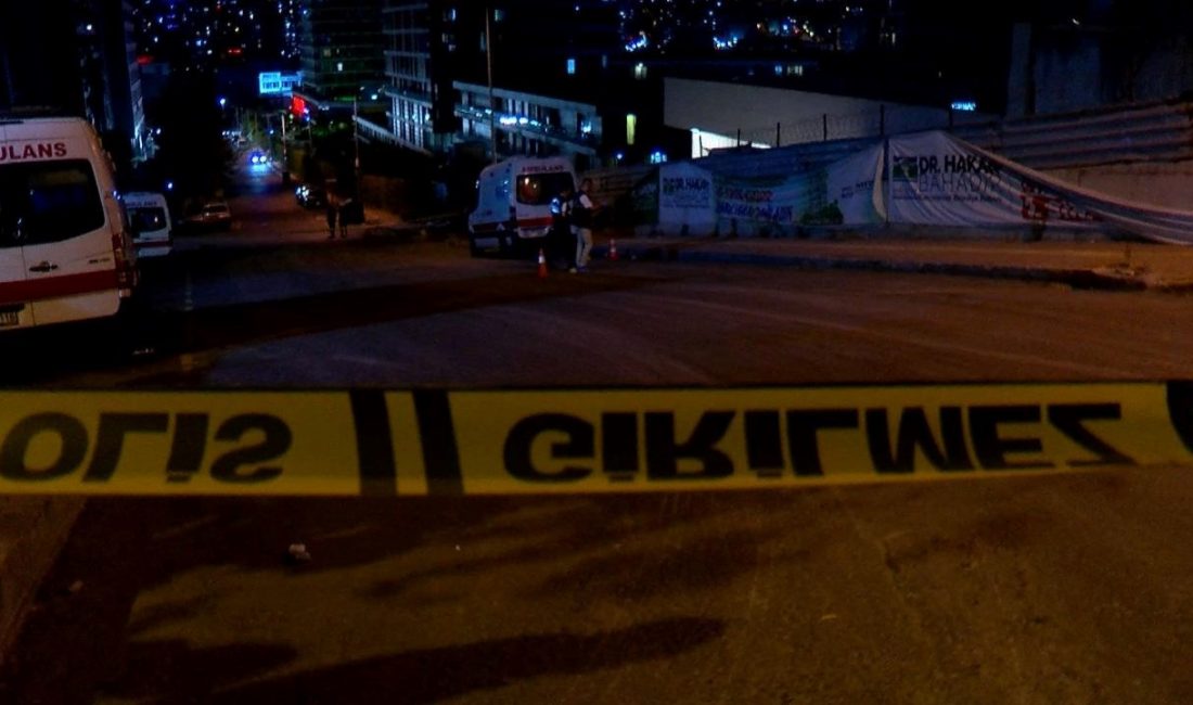 İstanbul Bahçelievler'de yabancı asıllı bir kişi, arabayla gelen şüphelilerin silahlı