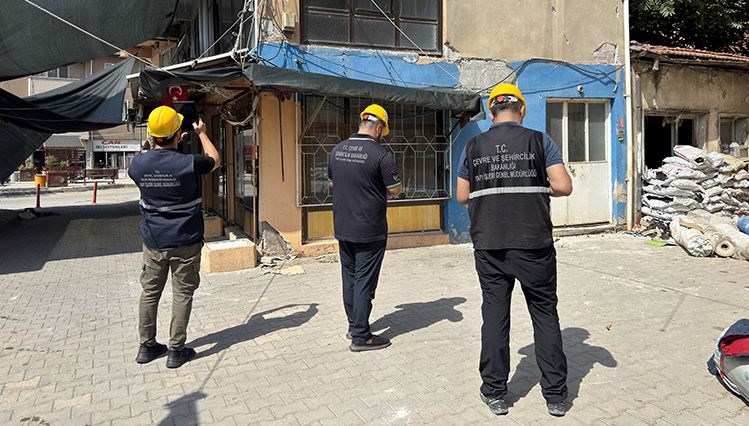 Etraf, Şehircilik ve İklim Değişikliği Bakanı Murat Kurum, Balıkesir'in Sındırgı
