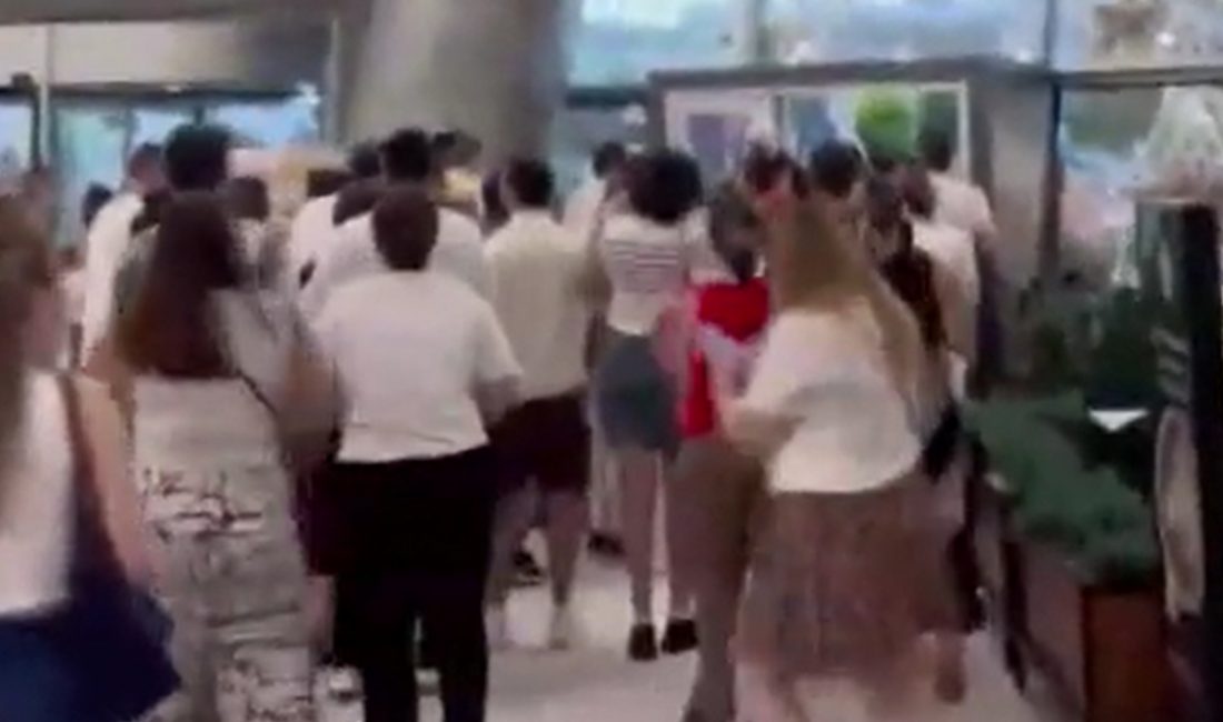 Balıkesir'de 6.1 büyüklüğünde zelzele meydana geldi. Çok sayıda vilayette hisseden