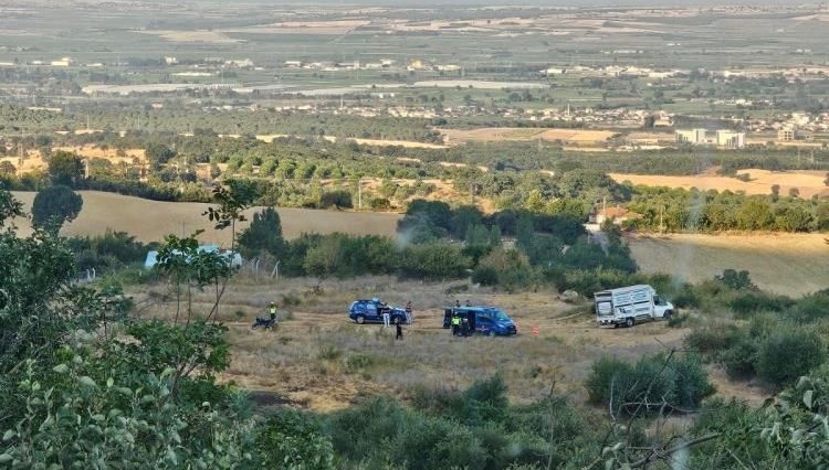 Balıkesir'in Gönen ilçesinde iki kişi silahlı taarruzda yaralandı. Polis olayla