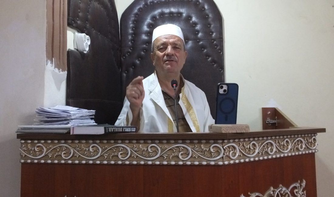 Edremit'te Yakupağa Camii imamı Nevzat Kahya’nın 20 yıldır verdiği vaazlar