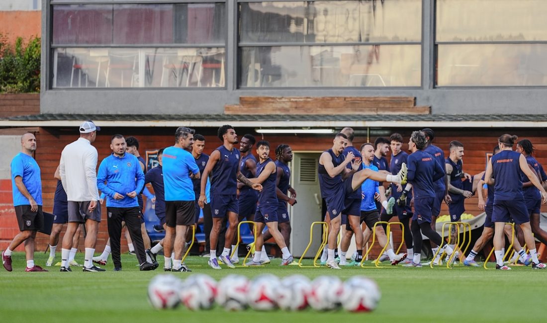 Çağdaş Atan idaresindeki Başakşehir, Viking ile oynayacağı UEFA Konferans Ligi