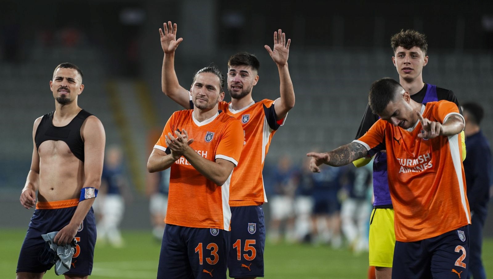 Başakşehir, UEFA Konferans Ligi play-off tipi birinci maçında Universitatea Craiova'yı ağırlayacak.