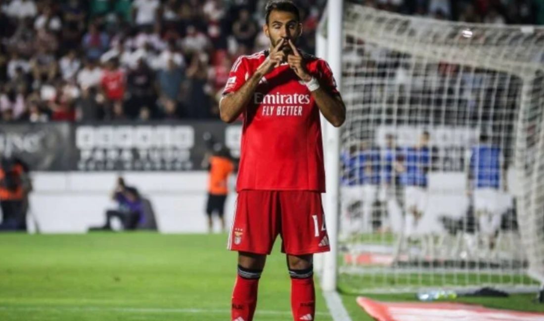 Portekiz Ligi'nde 2. hafta müsabakasında Benfica, deplasmanda karşılaştığı Estrela'yı 1-0