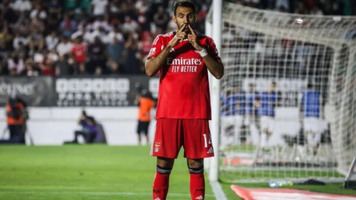 Portekiz Ligi'nde 2. hafta müsabakasında Benfica, deplasmanda karşılaştığı Estrela'yı 1-0