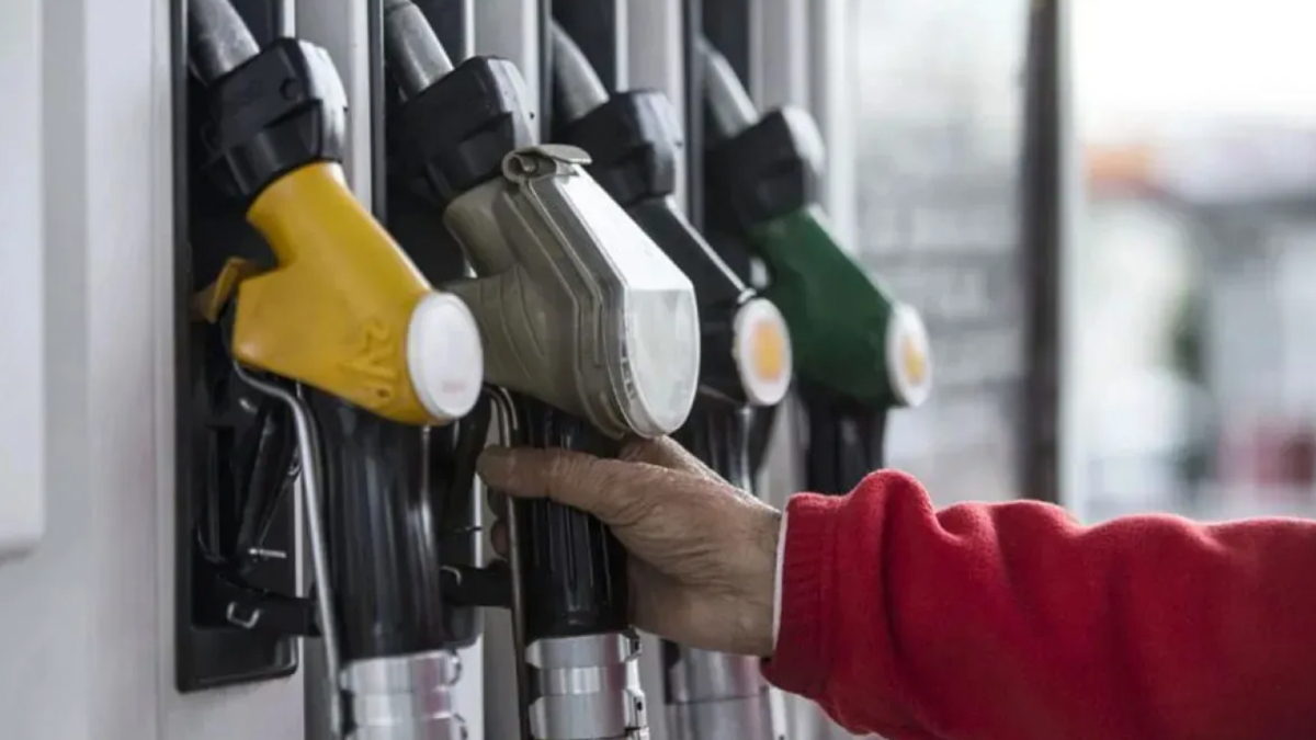 Akaryakıtta tabela bir kere daha değişecek. Buna nazaran akaryakıt eserlerinden