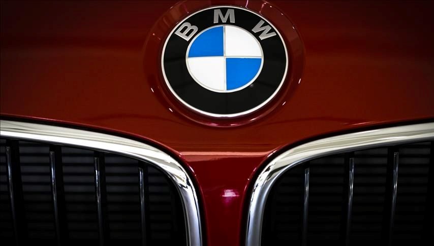 BMW severlerin elektrikli araba hasreti sona eriyor. Kısa menzilli elektrikli