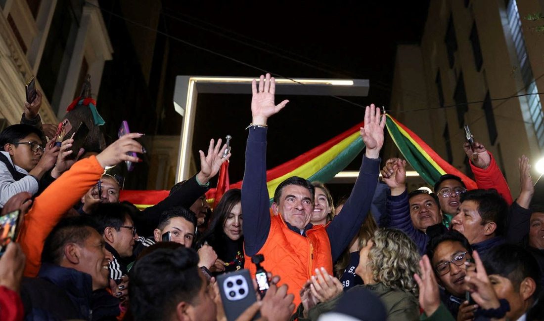 Bolivya'daki devlet başkanlığı seçiminde hiçbir aday kâfi oya ulaşamadı. Seçim