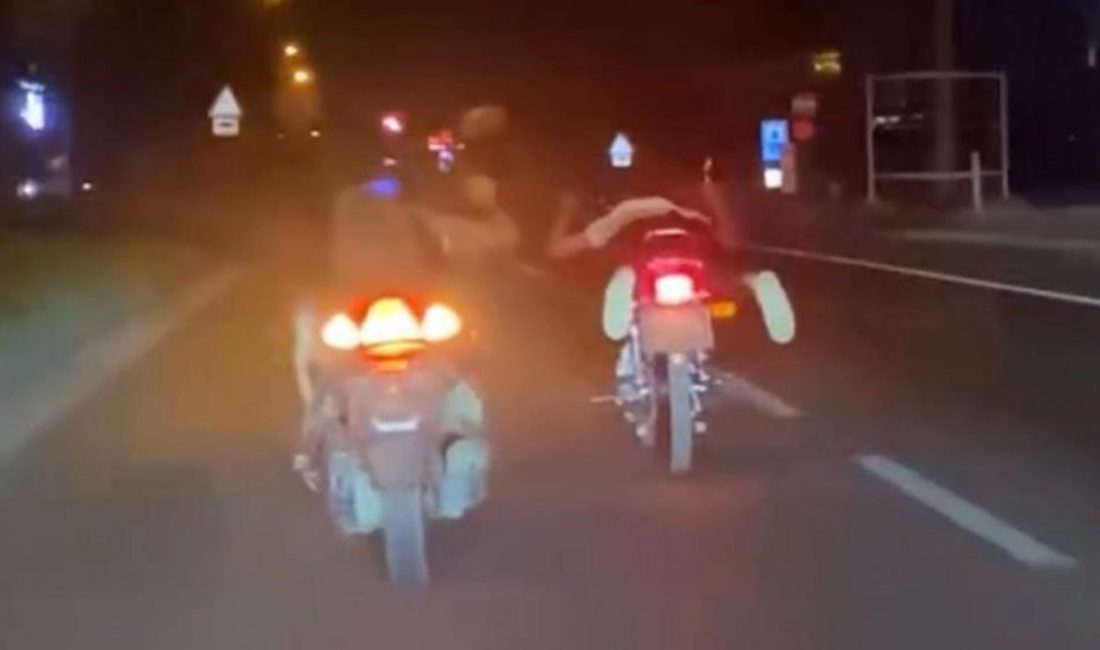Bolu’da D-100 kara yolunda iki motosiklet şoförü, motosikletin üzerine yatarak