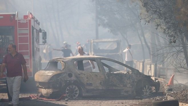 İzmir'de ailevi sıkıntıları nedeniyle buhrana girip orman yakan sanığa 3