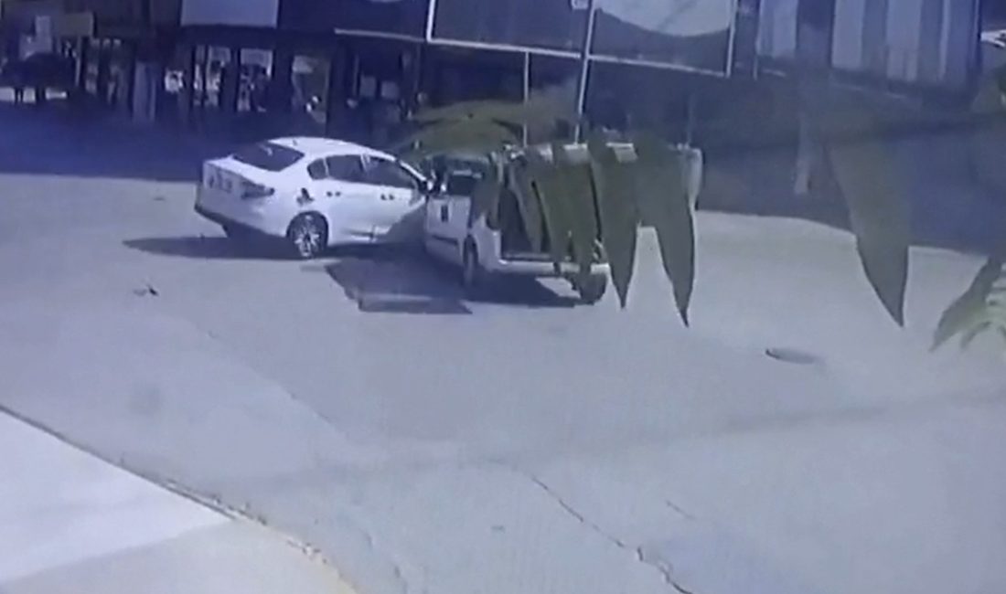 İnegöl ilçesinde, hafif ticari araçla çarpışan arabanın 37 yaşındaki şoförü