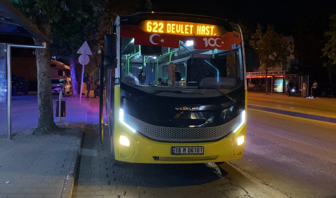 İnegöl ilçesinde polisin ‘Dur’ ihtarına uymayıp kırmızı ışık ihlali yapan