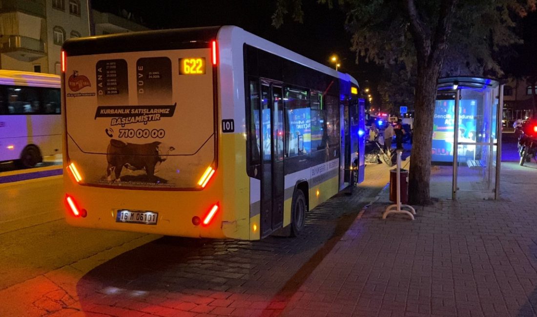 İnegöl ilçesinde polisin 'dur' ihtarına uymayan özel halk otobüsü sürücüsü,