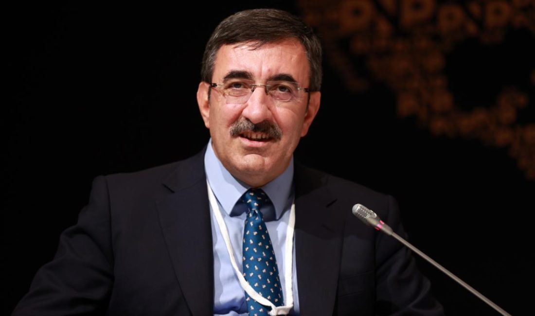 Azerbaycan Cumhurbaşkanı İlham Aliyev ile Ermenistan Başbakanı Nikol Paşinyan'ın barışa