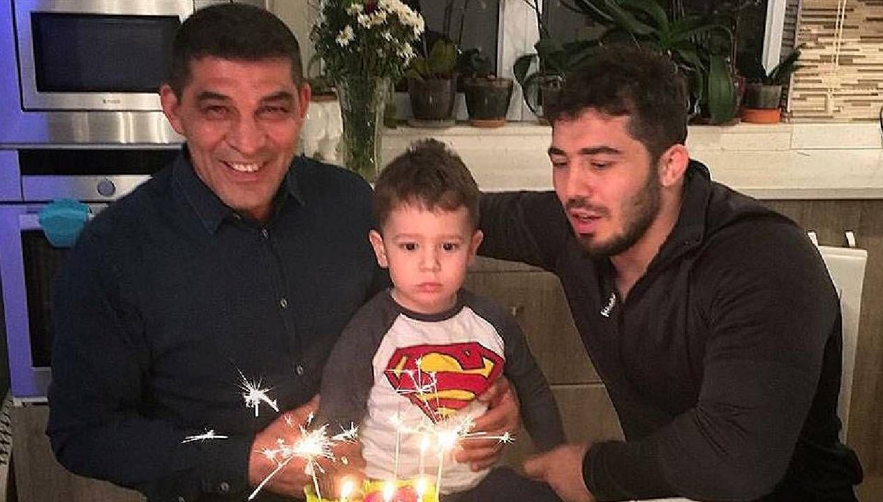Dünya şampiyonu eski ulusal sportmen ve güreş antrenörü Hüseyin İldem
