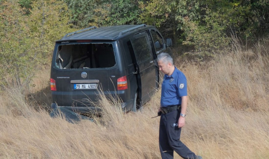 Kırklareli'nde polisin "dur" ihtarına uymayarak kaçan panelvan şoförü kaza yaptı.