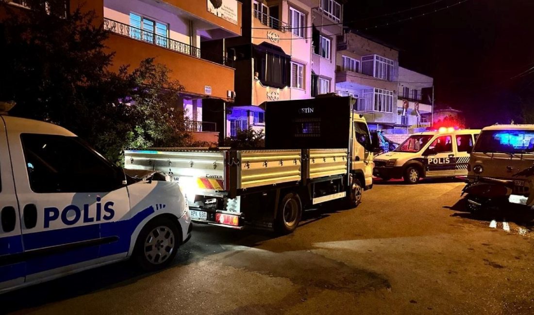 Bursa'da polisin "dur" ihtarına uymayan kamyonet şoförü, yaklaşık 10 kilometre