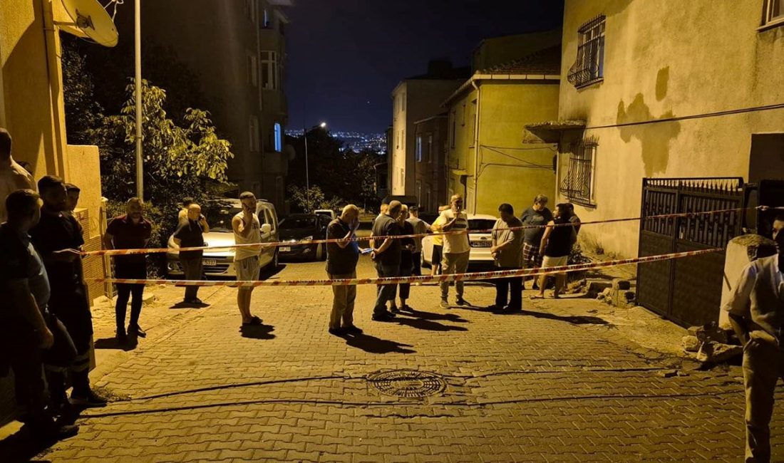 İstanbul Büyükçekmece'de "duvarlardan ses geldiği" ihbarı üzerine bitişik 2 bina