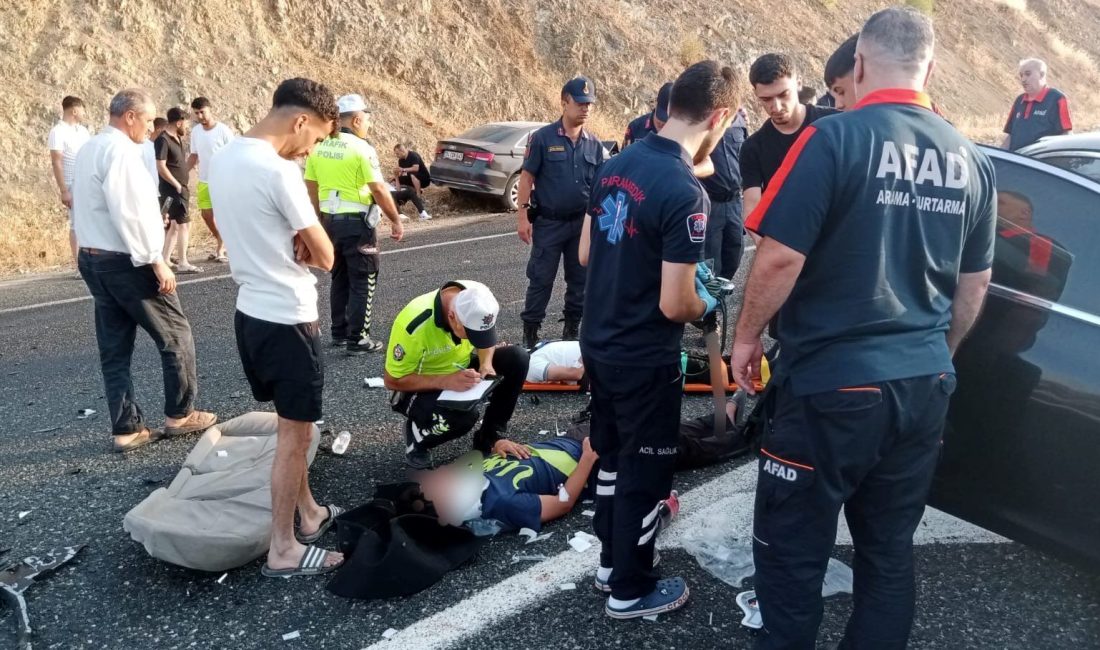 Elazığ'da iki arabanın çarpıştığı kazada 1’i ağır, 6 kişi yaralandı.