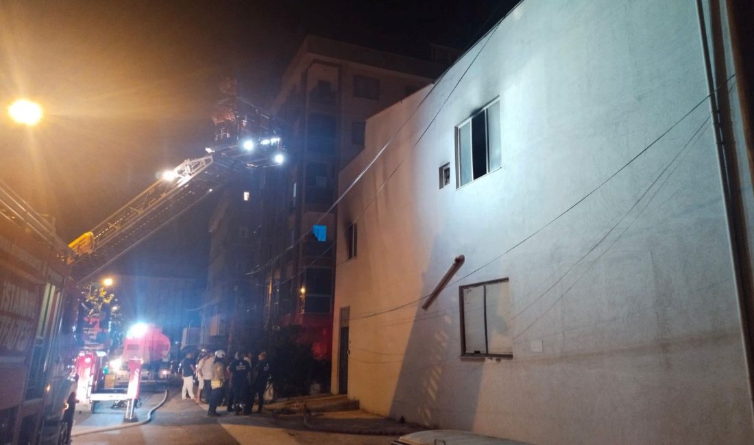 İstanbul Pendik'te elektrik kablosu deposunda bilinmeyen bir nedenden yangın çıktı. Olayda maddi hasar meydana