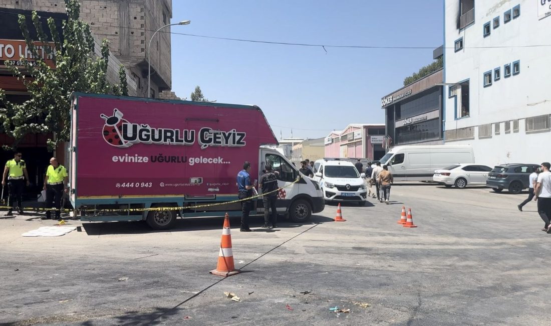 Gaziantep'in Şahinbey ilçesinde, geri hareket yapan kamyonetin çarptığı 9 yaşındaki