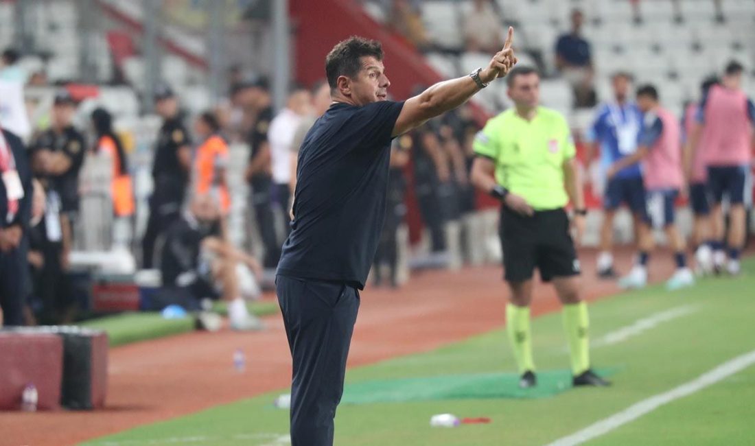 Yeni döneme Kasımpaşa galibiyetiyle başlayan Antalyaspor'un teknik yöneticisi Emre Belözoğlu: