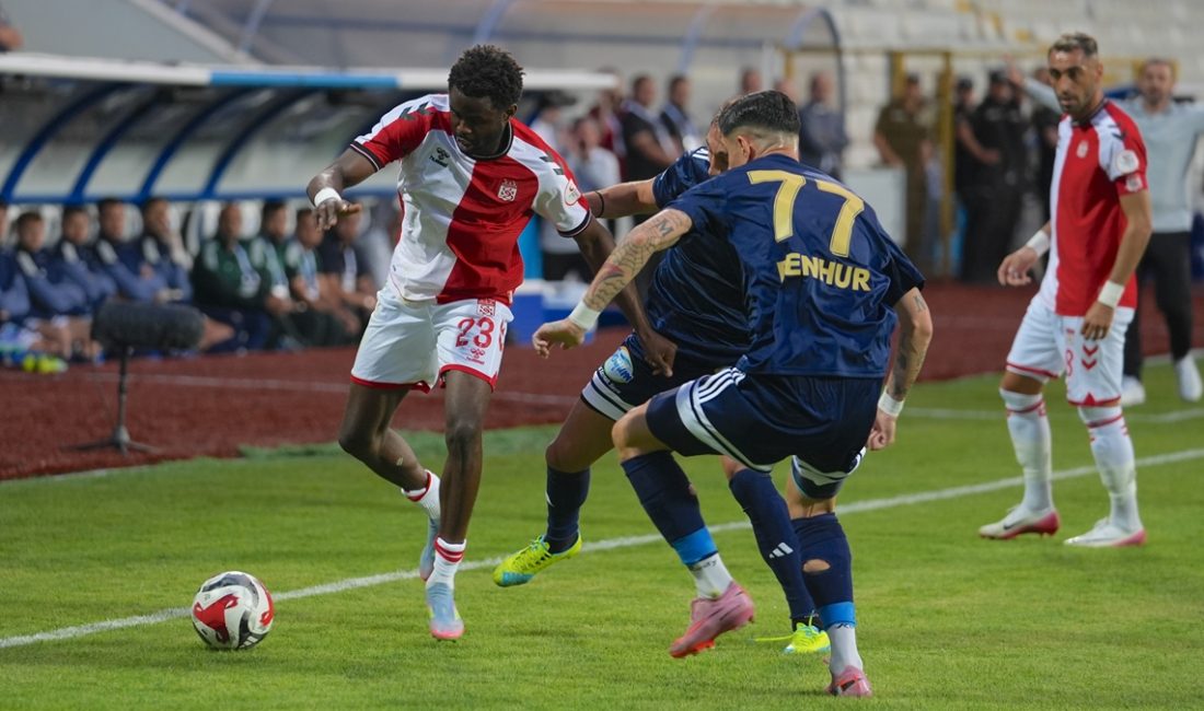 Erzurumspor, 1. Lig'in birinci haftasında ağırladığı Sivasspor'u 2-0 mağlup etti.