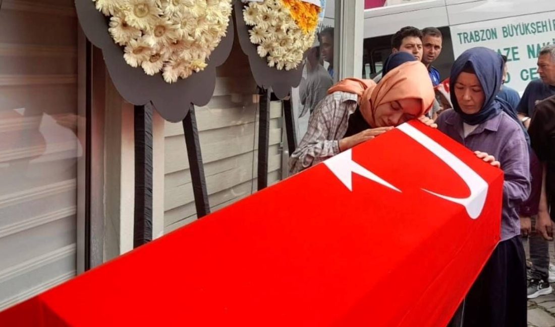 Eski Bayındırlık ve İskan Bakanı Mustafa Demir, memleketi Trabzon'un Şalpazarı
