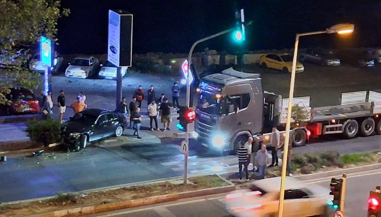 Zonguldak'ta eski belediye başkanı İsmail Eşref kaza yaptı. Kaza sonrası