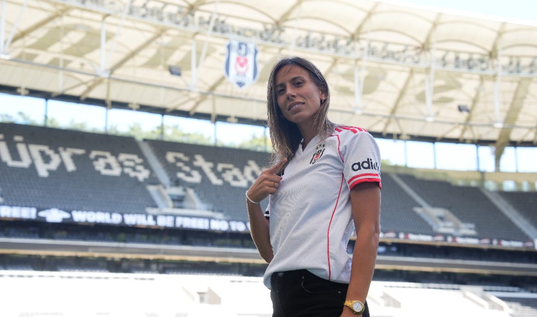 Beşiktaş Bayan Futbol Ekibi, Bulgar forvet Evdokia Popadinova’yı takımına kattığını