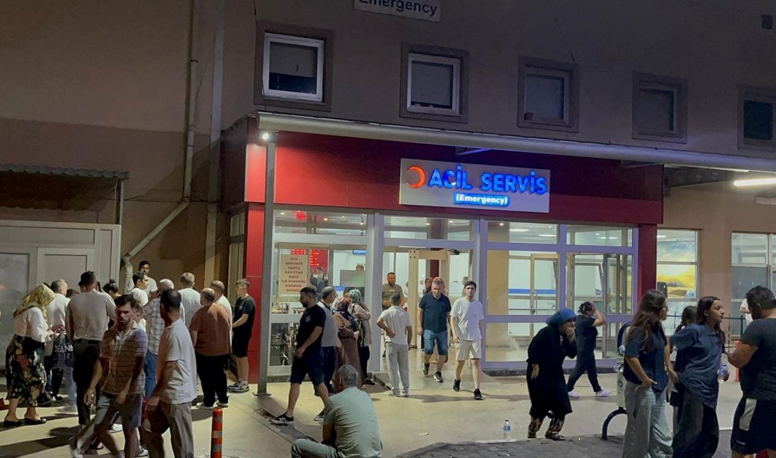Tekirdağ'daki bir dokumacılık fabrikasında akşam vardiyasında çalışan 50 personel, akşam