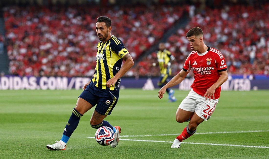 Temsilcimiz Fenerbahçe, UEFA Şampiyonlar Ligi Play-off cinsinde Benfica'yı kendi konutunda