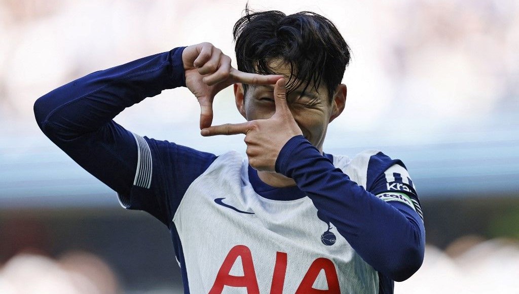 Bir periyot Fenerbahçe'nin de gündeminde yer alan Heung-Min Son, Tottenham'dan