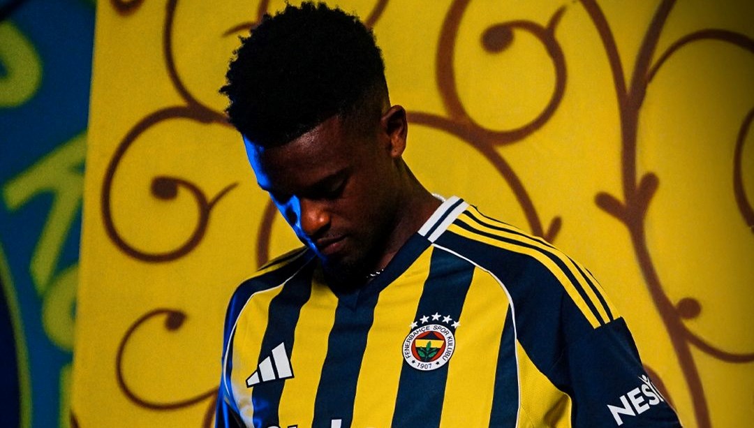Fenerbahçe, İstanbul'a gelen Nelson Semedo'nun transferini resmen açıkladı.