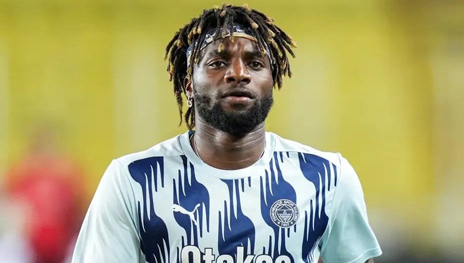 Geçen dönem Fenerbahçe'de forma giyen Allan Saint-Maximin'in yeni adresi belirli