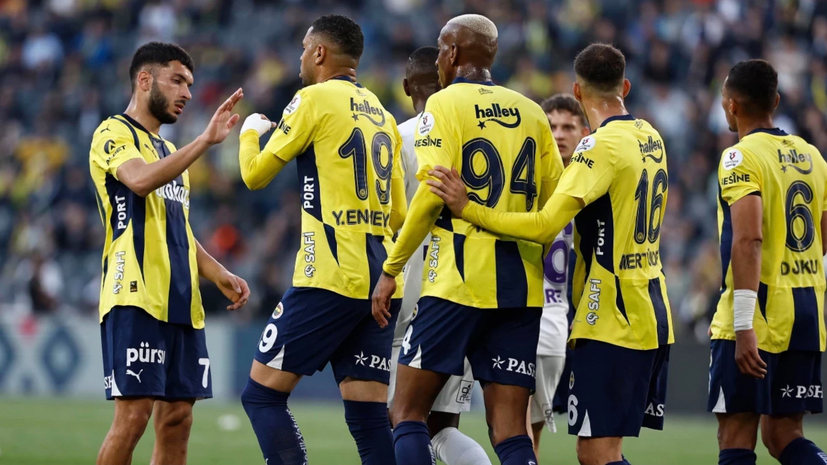 Temsilcimiz Fenerbahçe, UEFA Şampiyonlar Ligi 3. eleme tipi birinci maçında