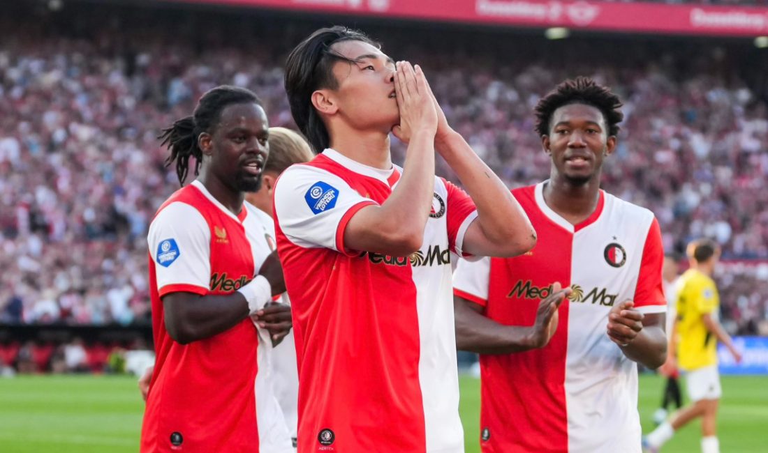 Feyenoord, Fenerbahçe ile oynayacağı rövanş maçı öncesinde Hollanda Ligi'nin birinci