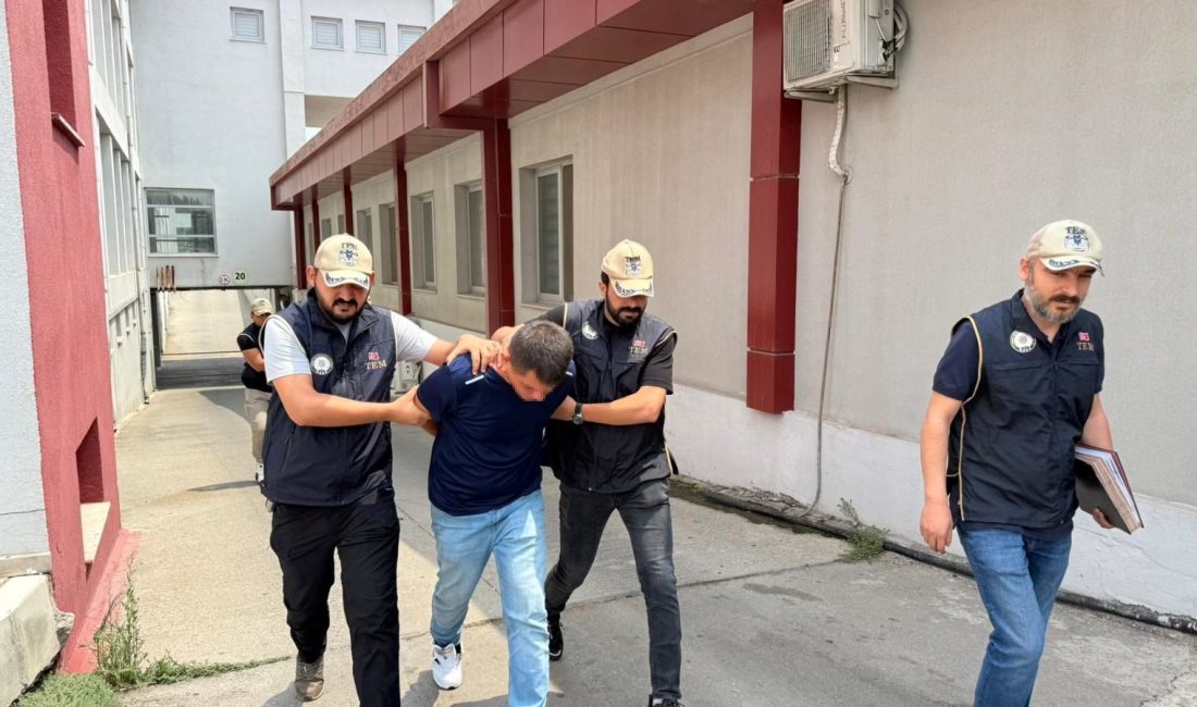 Kars'ta "Anayasal sistemi ortadan kaldırmaya teşebbüs" kabahatinden 13 yıl 4'er