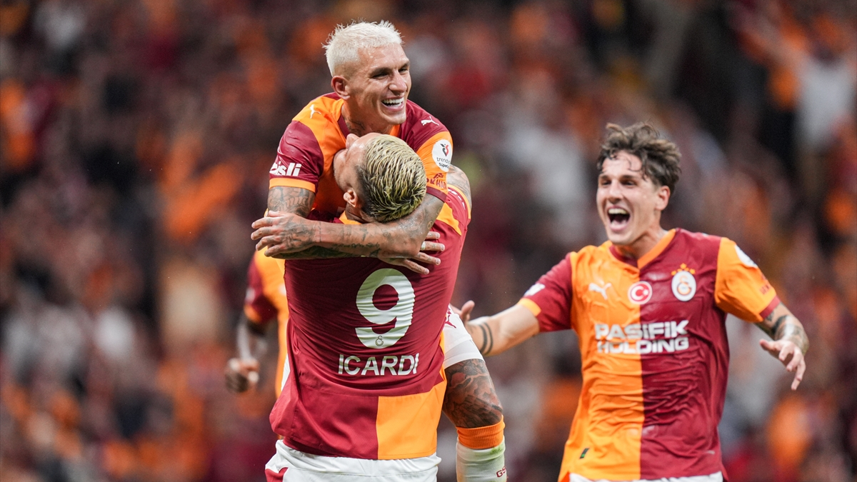 Galatasaray, Süper Lig'de 5 gol daha atması halinde Süper Lig