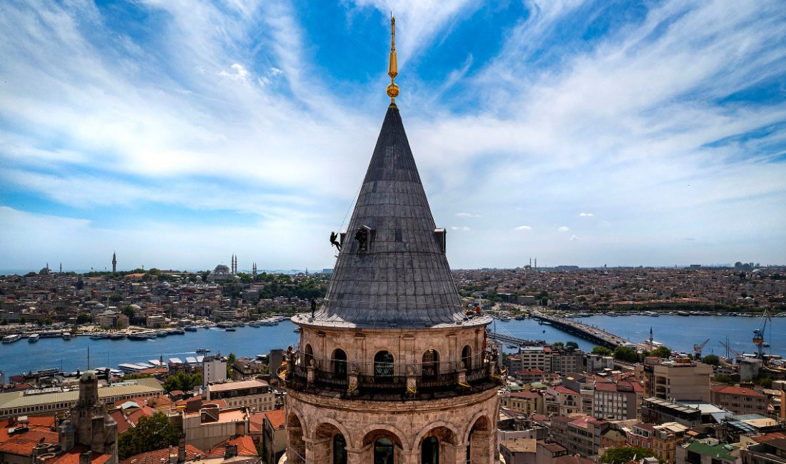 Türkiye'nin eşsiz görüntülerini havadan görüntüleyen foto muhabirlerinin yapıtları Nevşehir’de sergilenerek