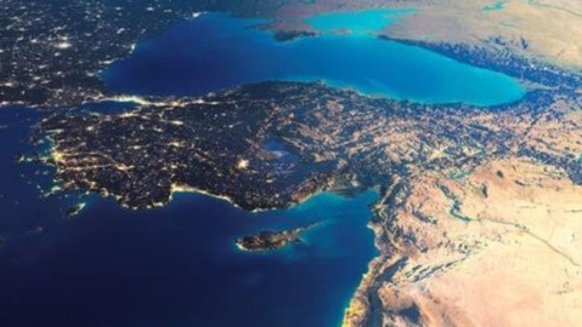 RAND Corporation Yöneticisi Andrew Parasiliti, Türkiye’nin güç koridoruna darbe vurulacağını