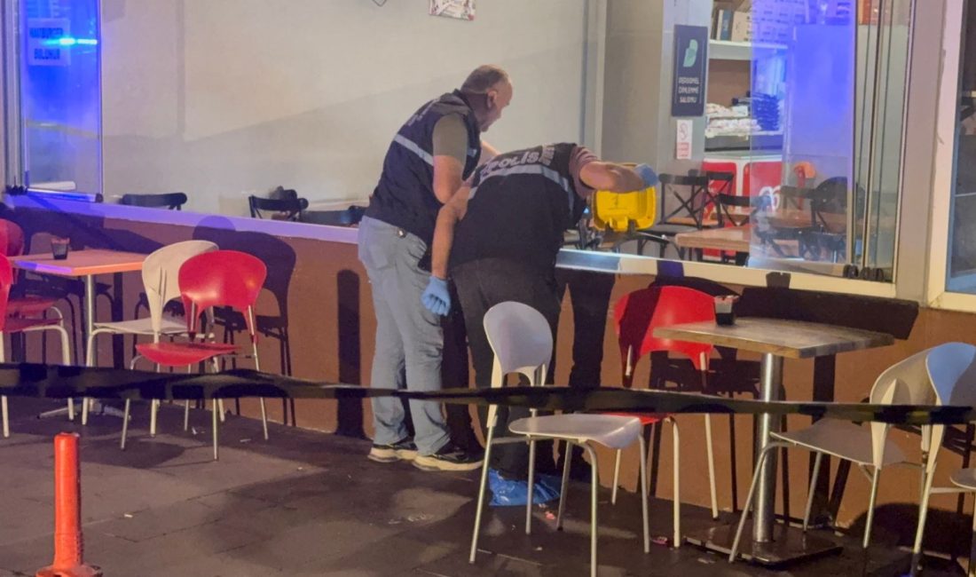 Tokat'ta bir şahıs, tedavi gördüğü hastanenin kantininde oturan boşanma basamağındaki eşi