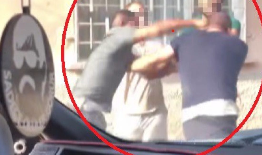 Kırıkhan ilçesinde iki şahsın sokak ortasında tekmeli, yumruklu hengame ettiği