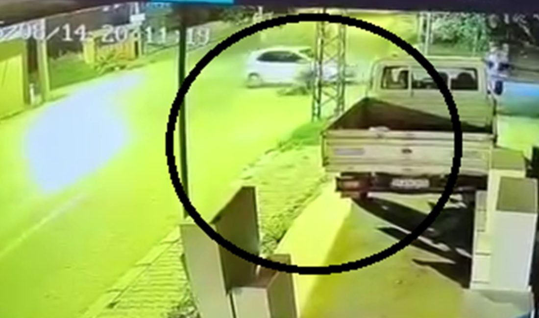Dörtyol ilçesinde dönüş yapmak isteyen arabaya çarpan motosikletin şoförü metrelerce