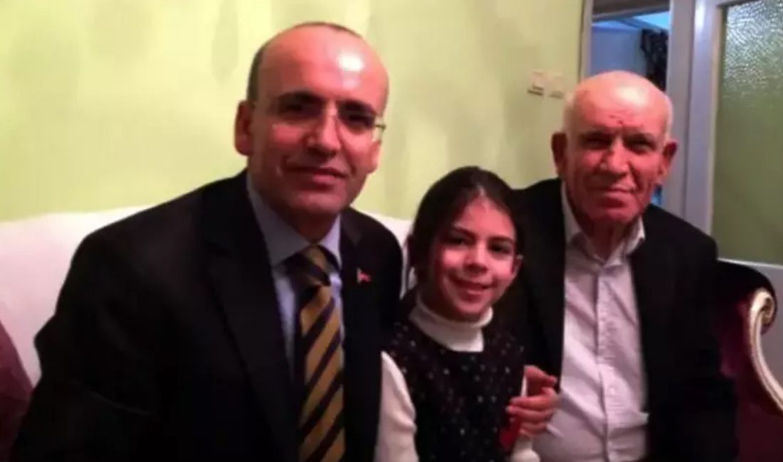 Hazine ve Maliye Bakanı Mehmet Şimşek'in abisi Nazmi Şimşek, 80