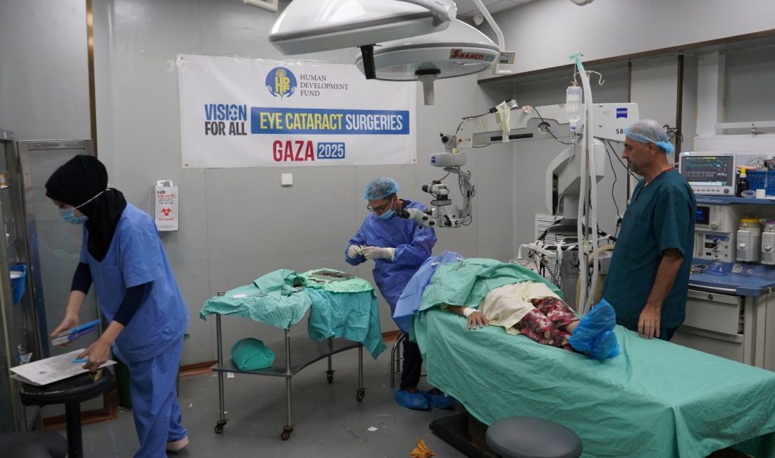 Gazze'deki hekimler ve sıhhat çalışanları, verdikleri kilolar nedeniyle artık ayakta