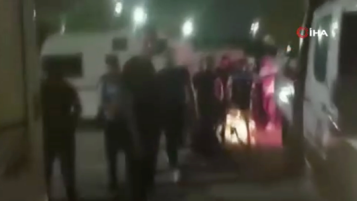Maltepe kıyısındaki İBB’ye ilişkin karavan parkında kiralarını sistemli ödediklerini belirten