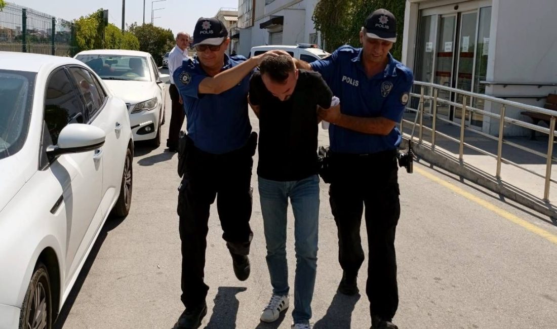 Adana'da belediye su ve kanalizasyon yönetimine ilişkin şantiyede misyon yapan