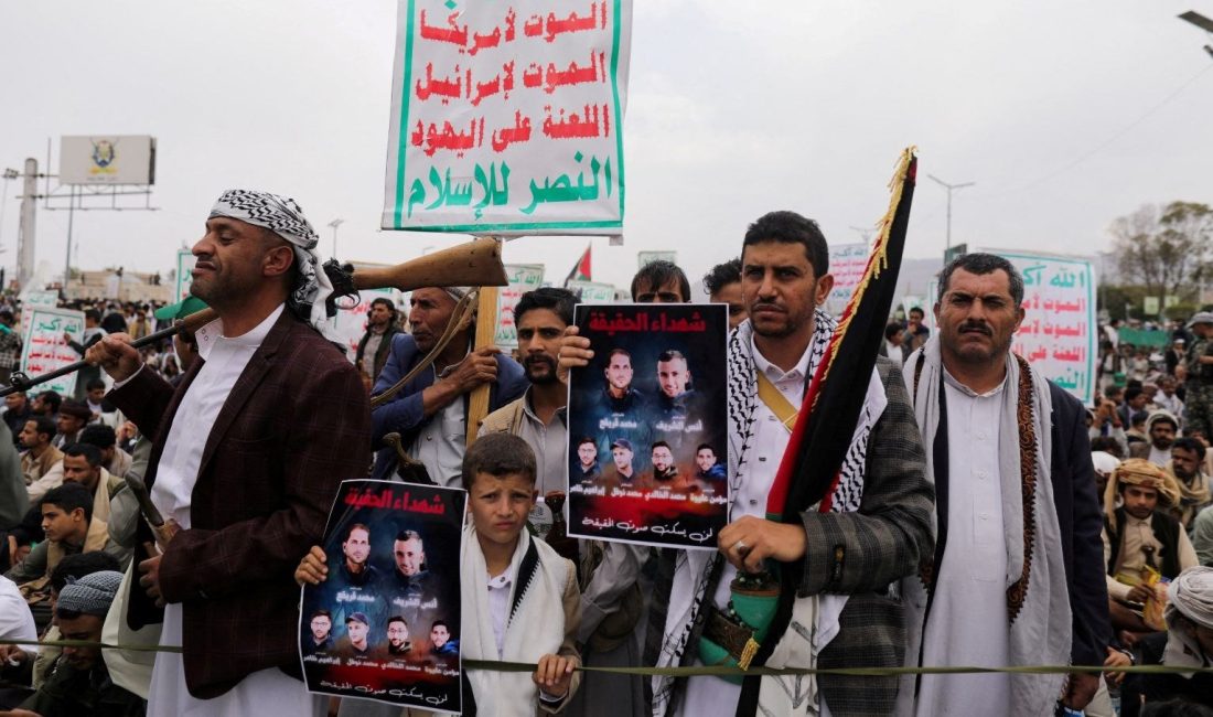İsrail ordusu, Yemen'in başşehri Sana'da bir güç tesisini gaye aldı.