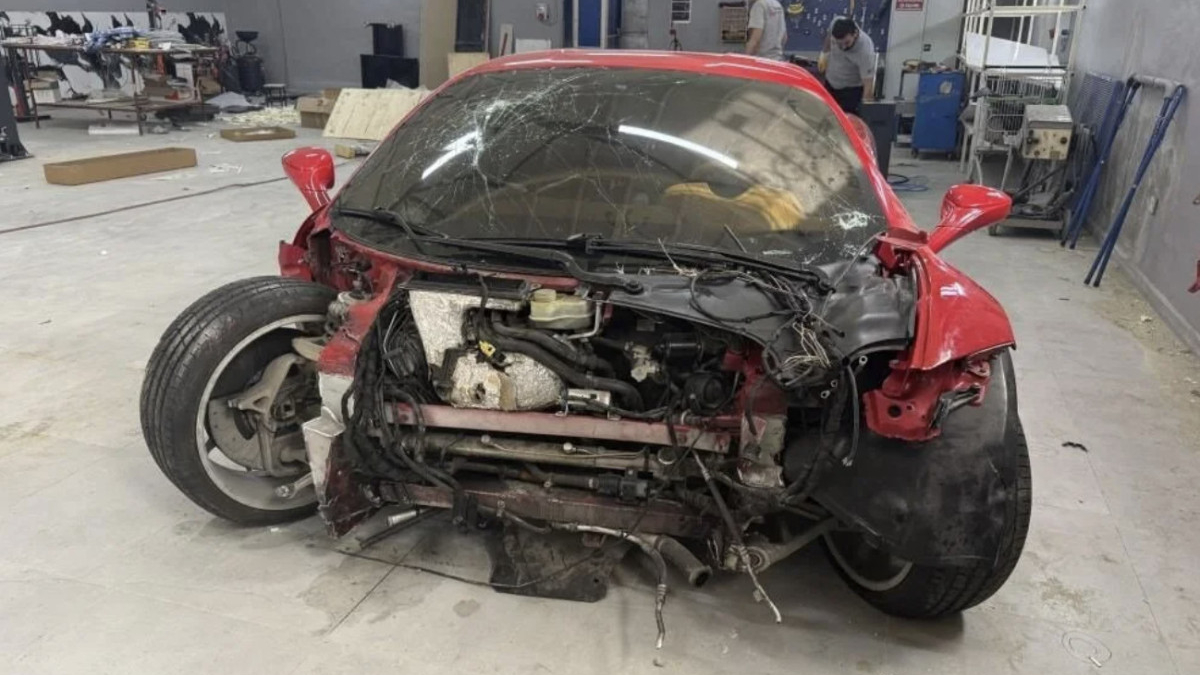 Türkiye’nin gündemine oturan Ferrari kazasında yeni gelişme yaşandı. Kazalı haldeki